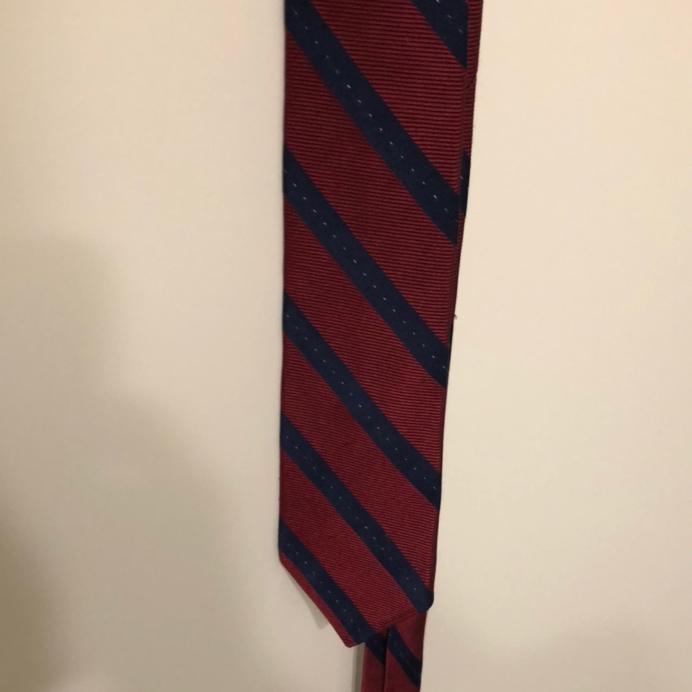 Brooks Brothers tie